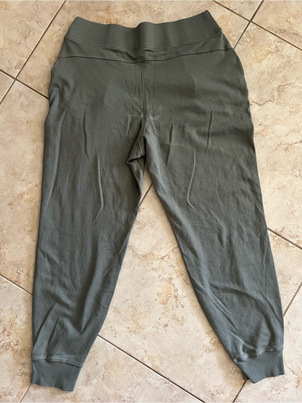 ‼️EUC: Pact Organic Airplane Jogger Castor Green - L - Picture 6 of 9